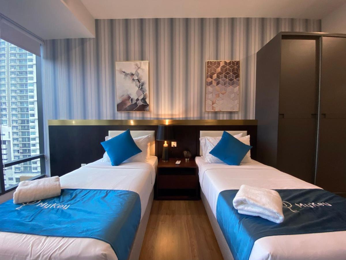 Designer Tweepersoonsstudio met 2 Aparte Bedden