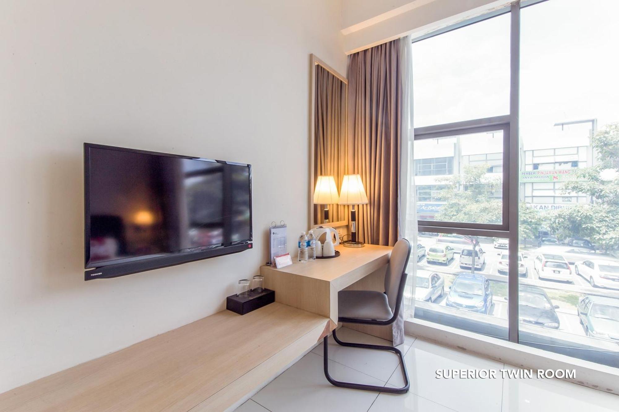 Superior Twin Room