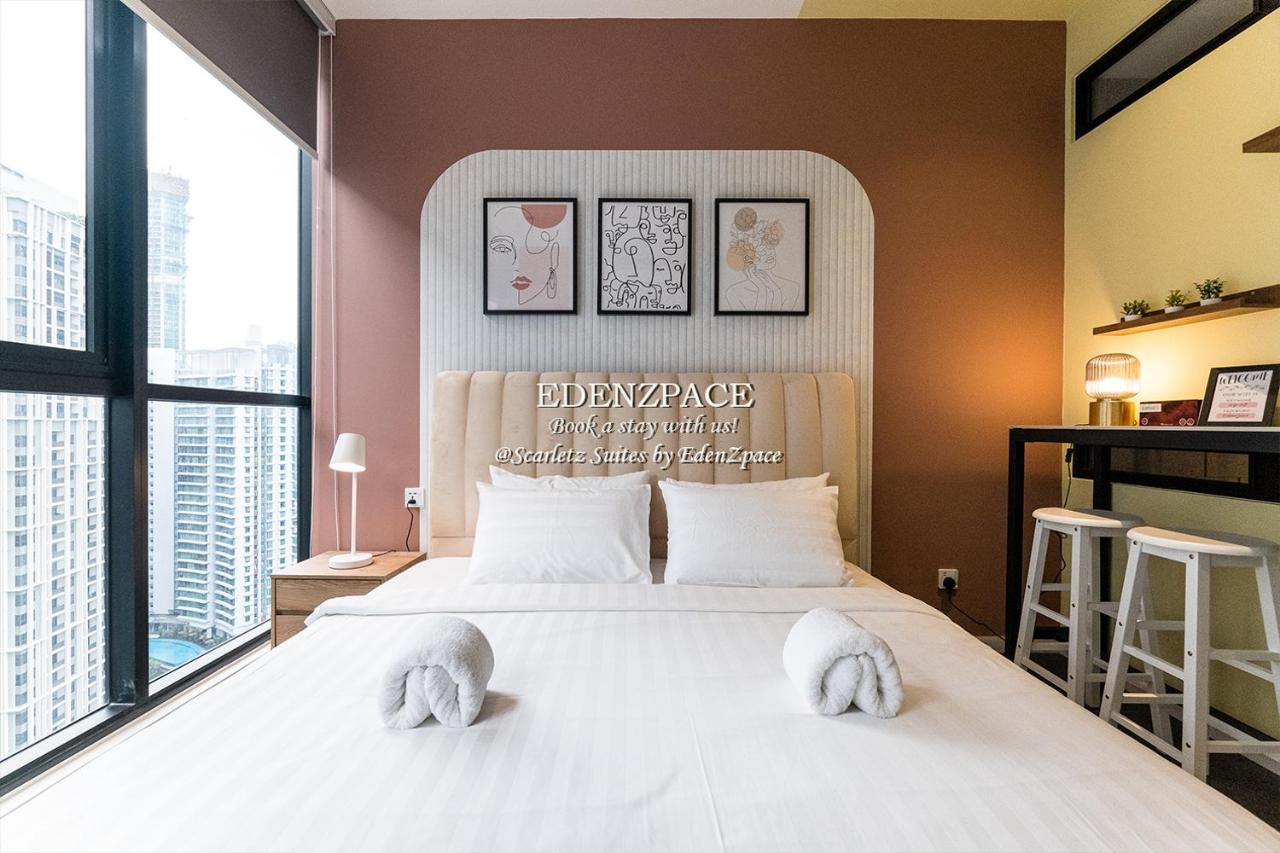 Modern Chic King Studio with Netflix