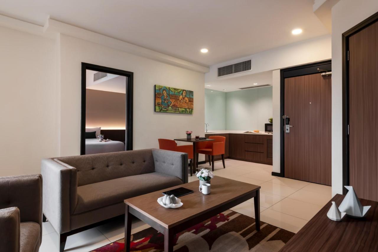 One-Bedroom Deluxe King