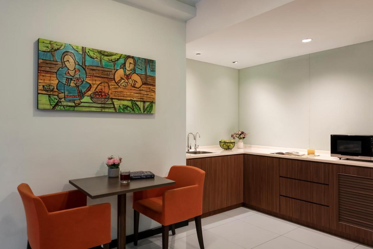One-Bedroom Deluxe King