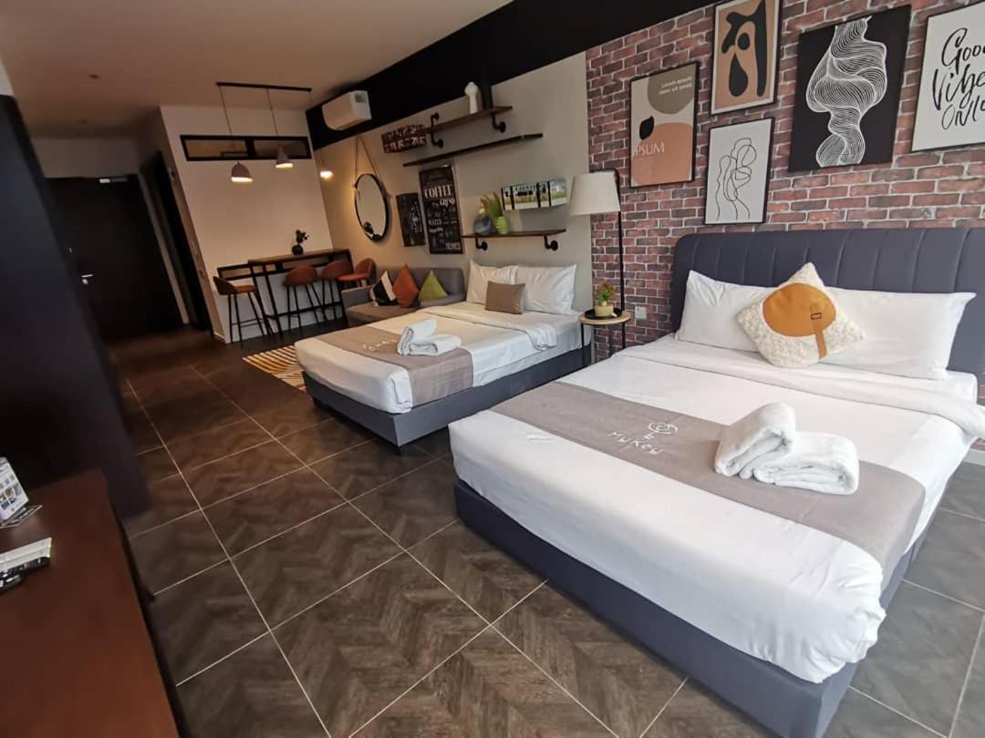 Premium Quadruple Room