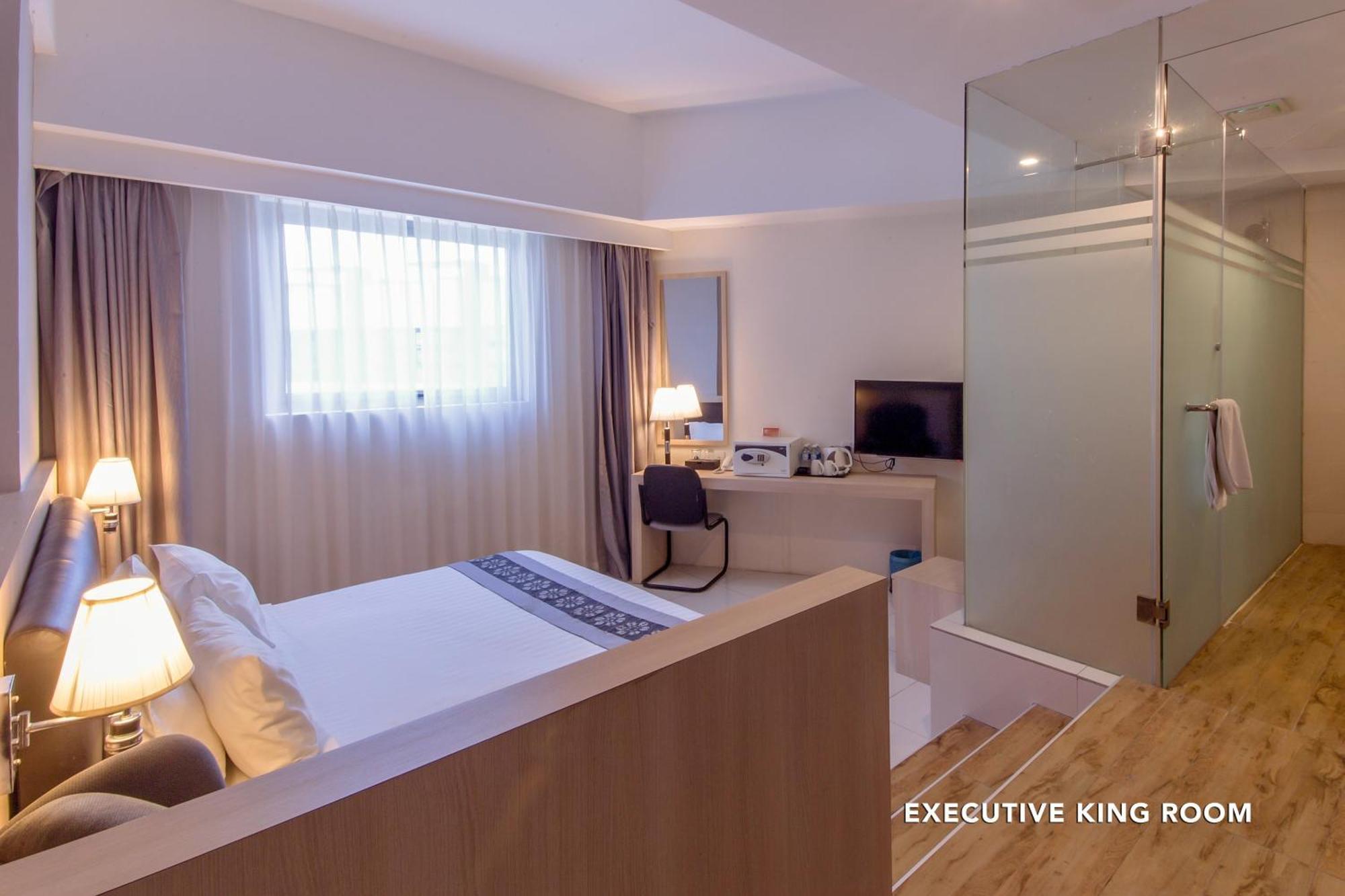Executive King Room