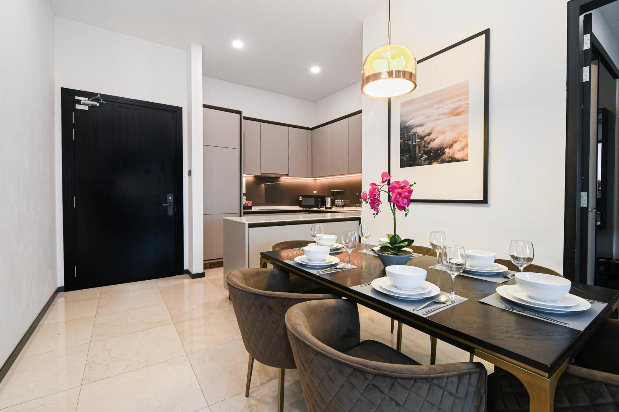 Molton Brown Signature Three Bedroom Suite
