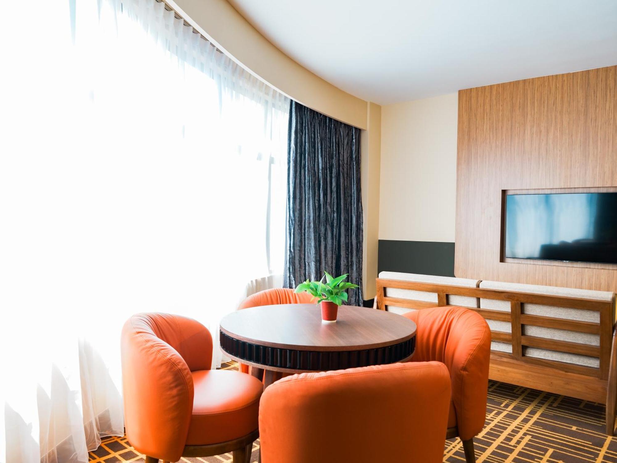 Bronze Suite