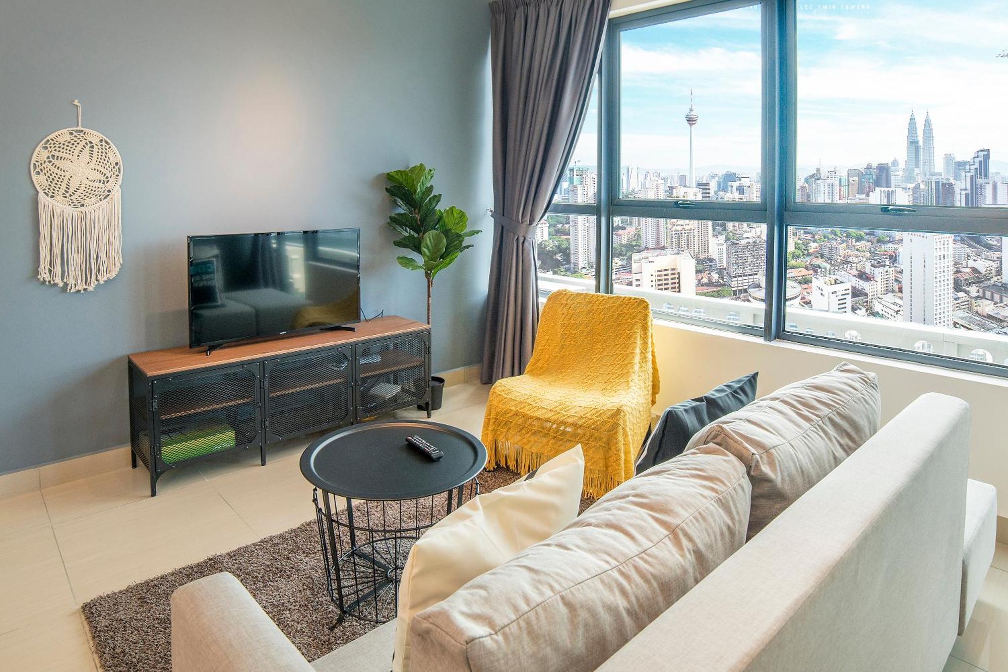 Deluxe Two Bedroom Family Suites