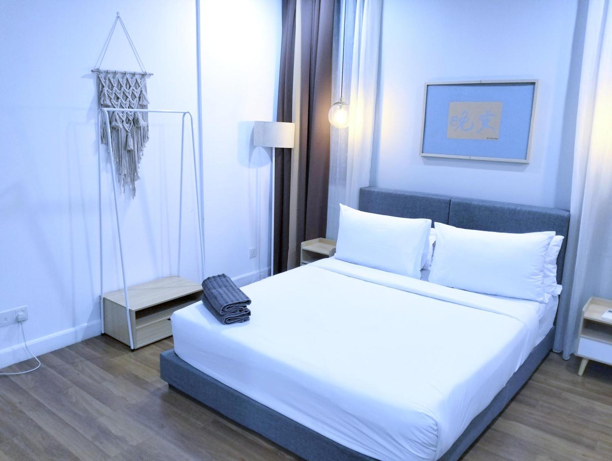 Apartamento de 1 Dormitorio con balcón y vistas a la ciudad