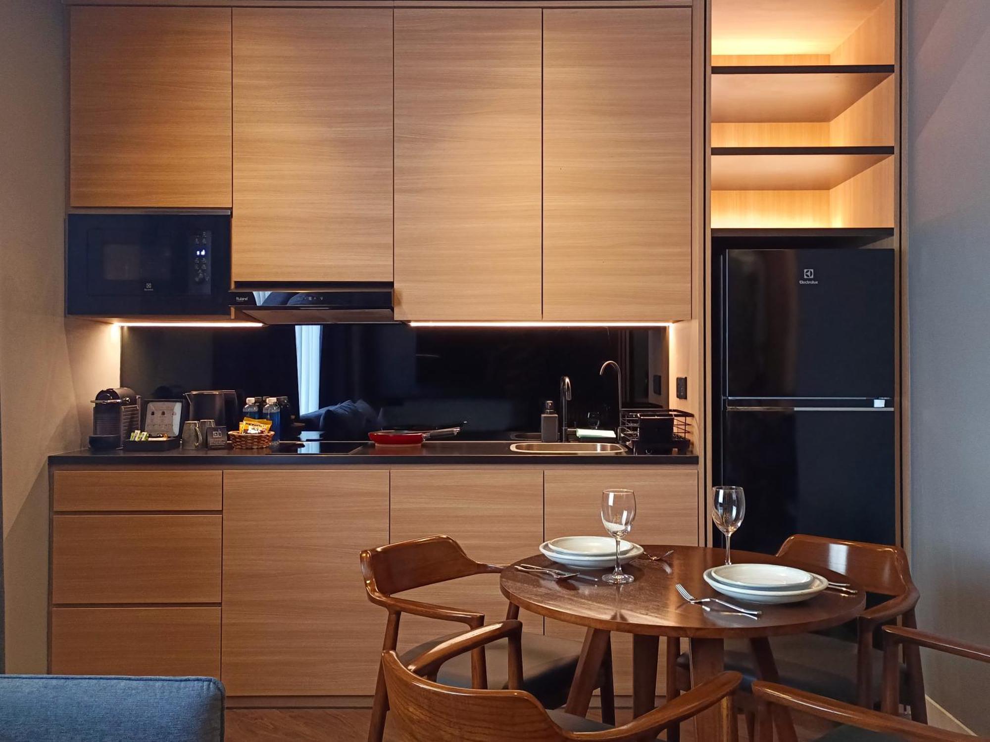Signature Suite