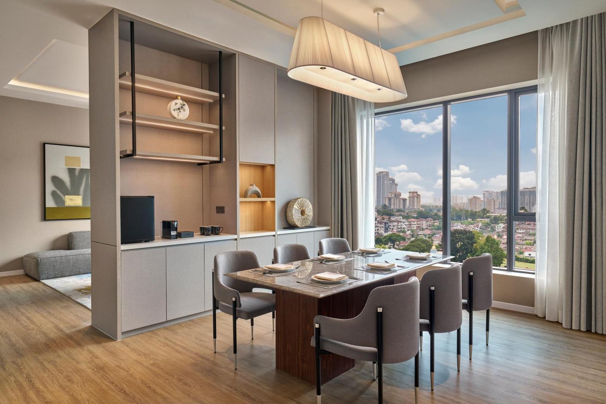 One-Bedroom Presidential King Suite with City View - High Floor