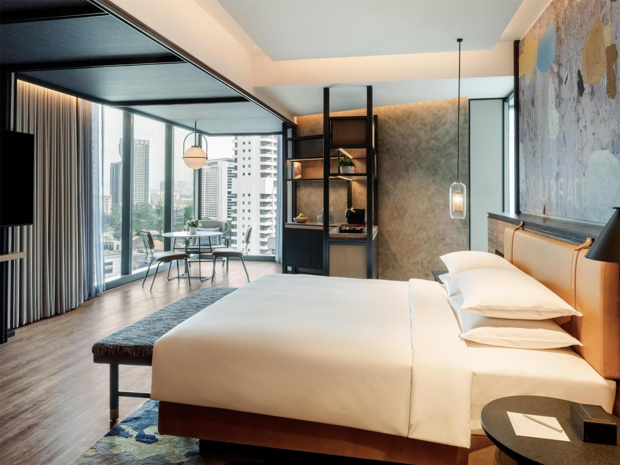 King Studio Suite