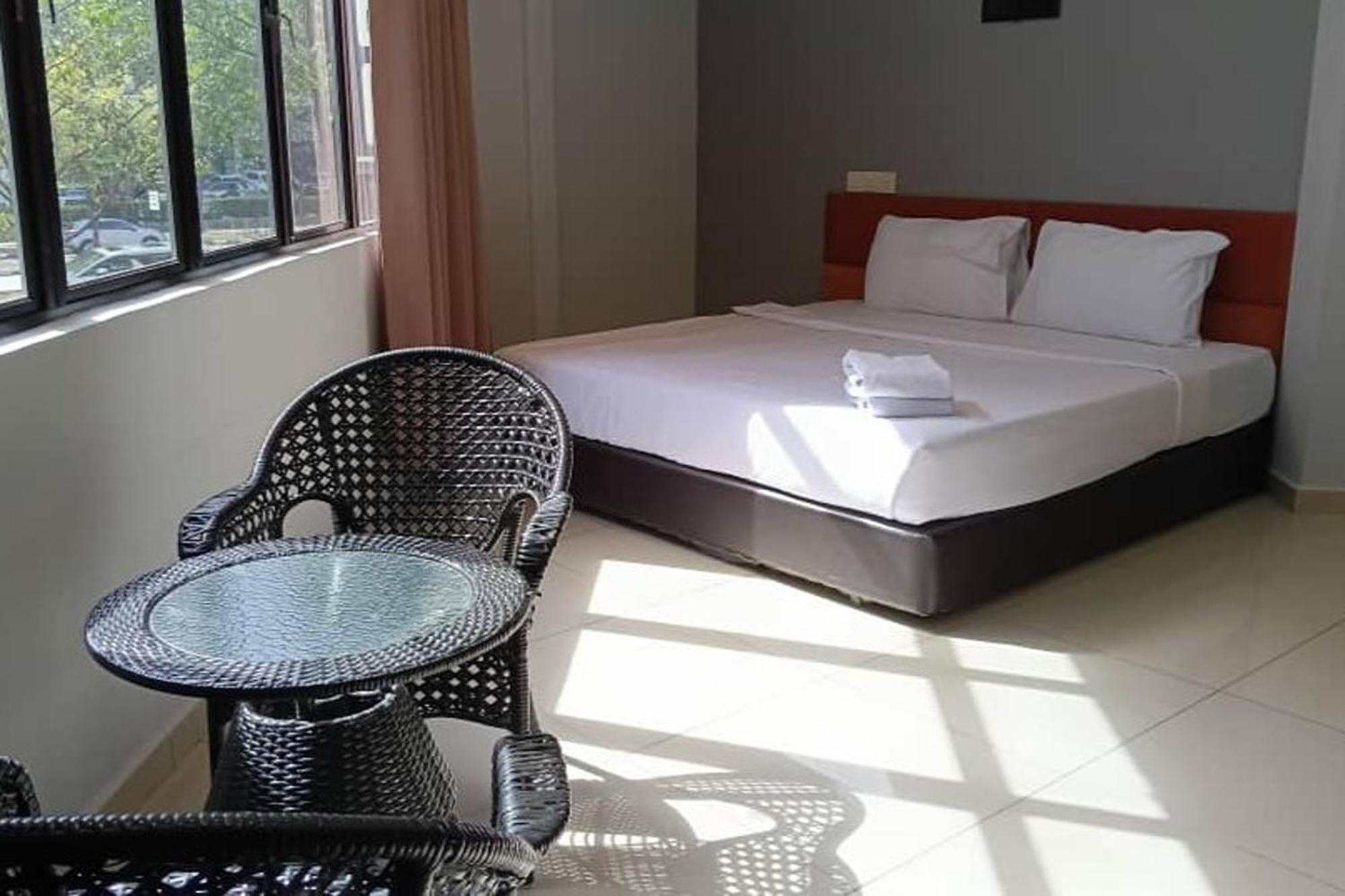 Family Suite,1703571204:JPEG