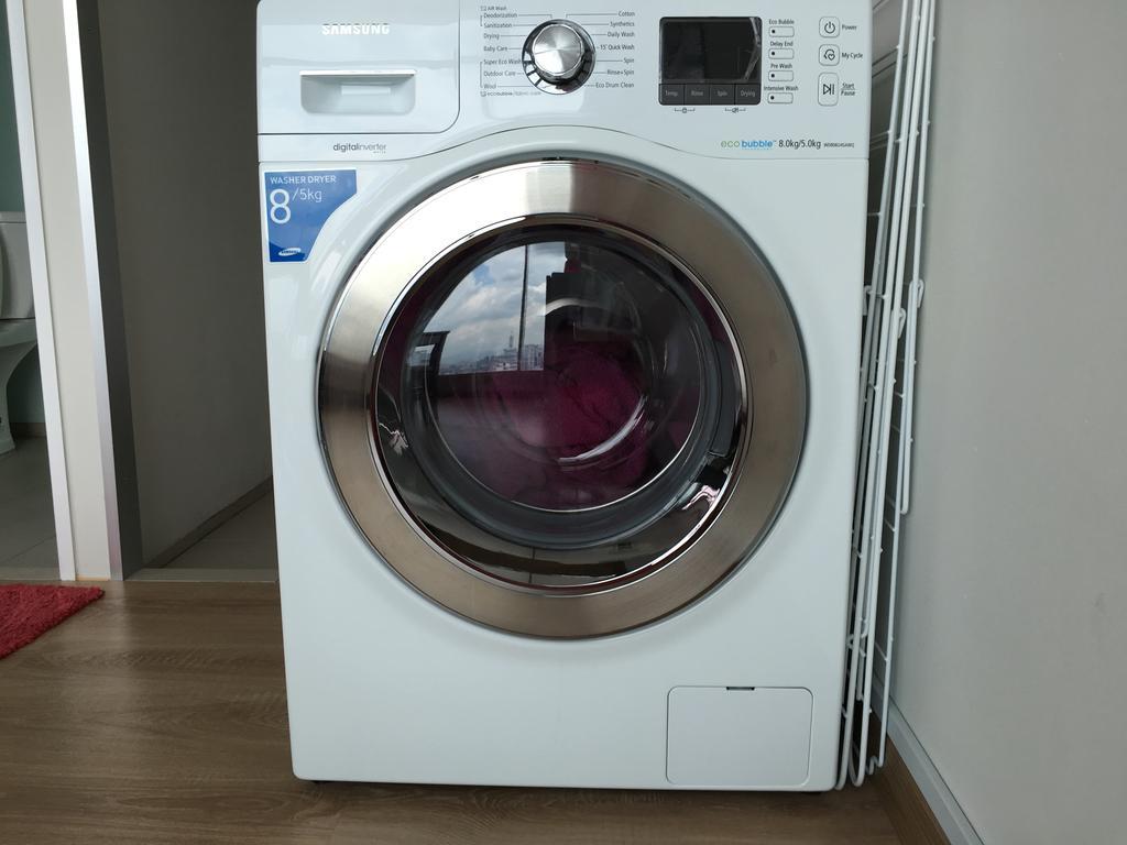 Deluxe Two-Bedroom Apartment