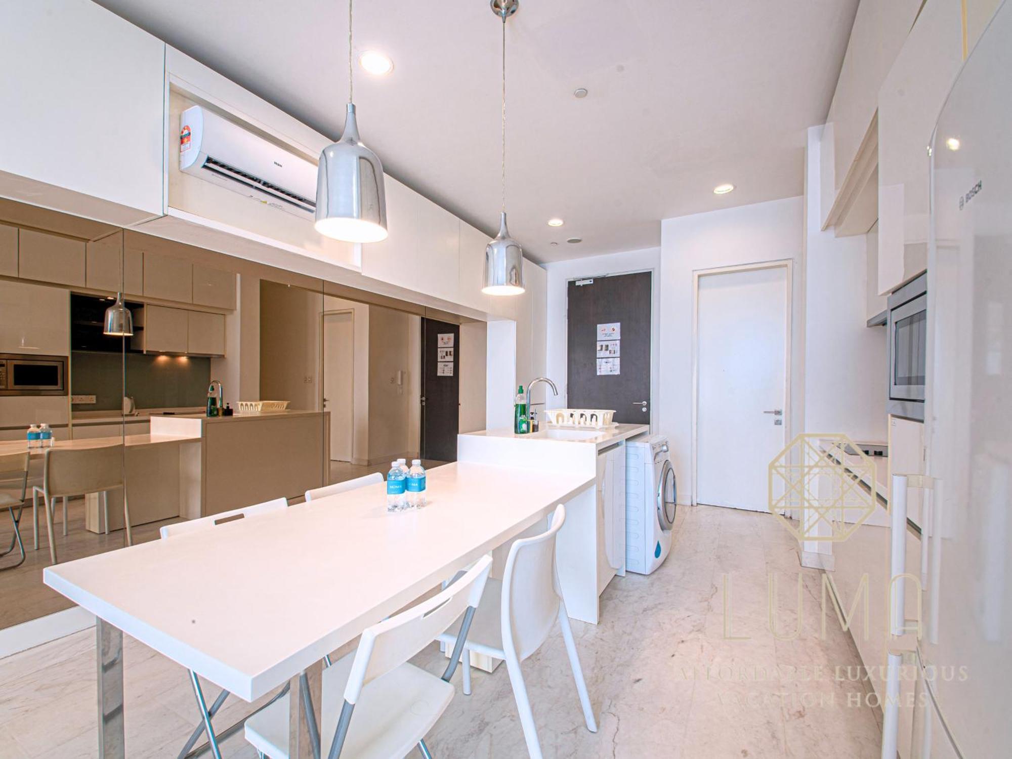 Deluxe Two-Bedroom Apartment