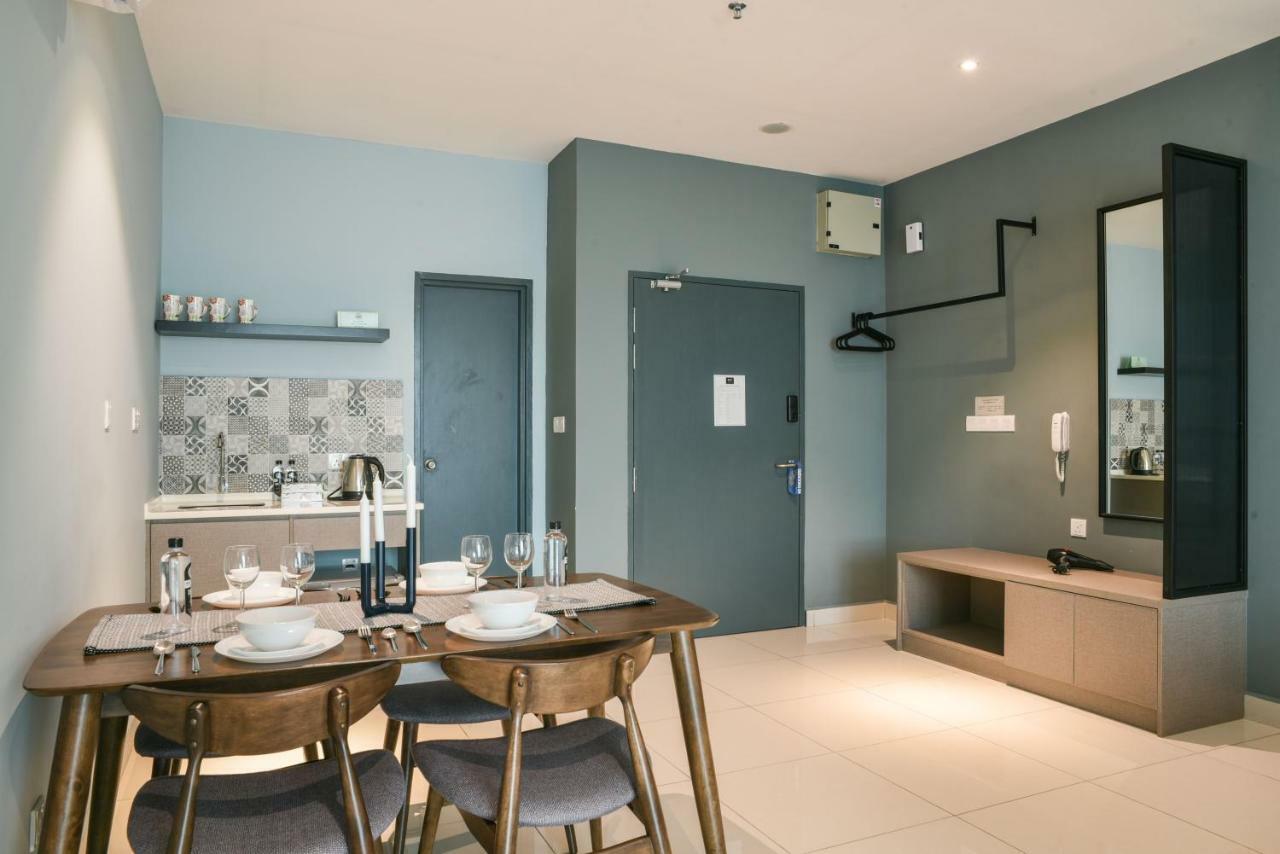 Double Queen Suite