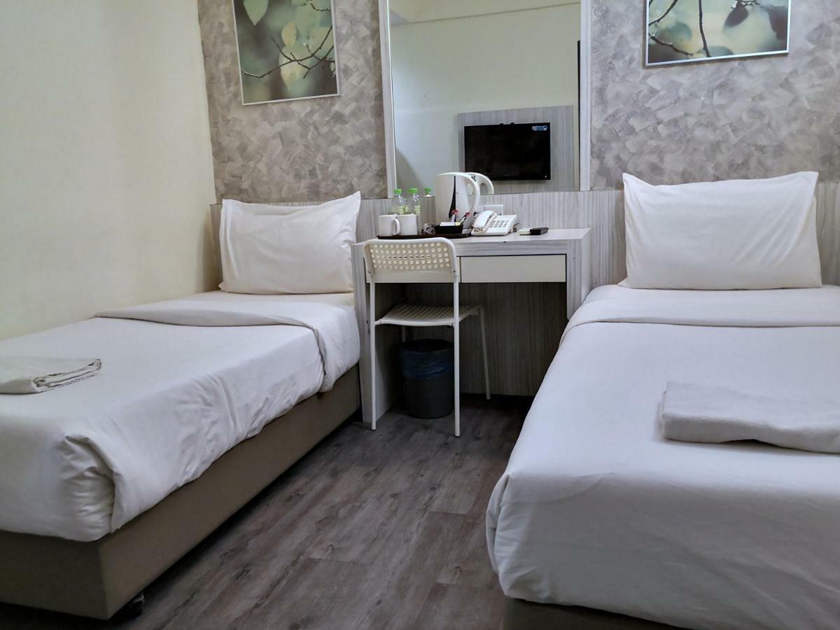 Superior Twin Room (no window)