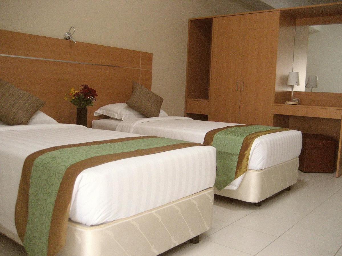Premier One-Bedroom Apartment