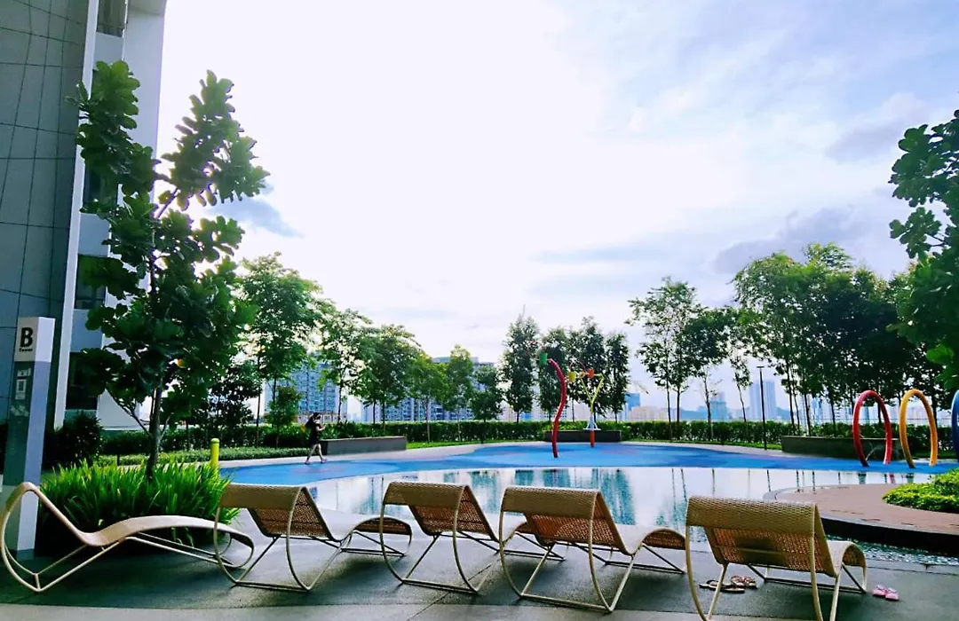 Maxine Suites-1