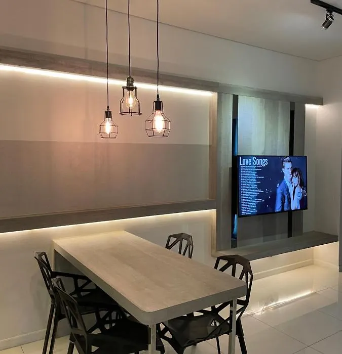 Summer Suites Klcc 1Bedroom With Twin Queen Bed Apartment-1