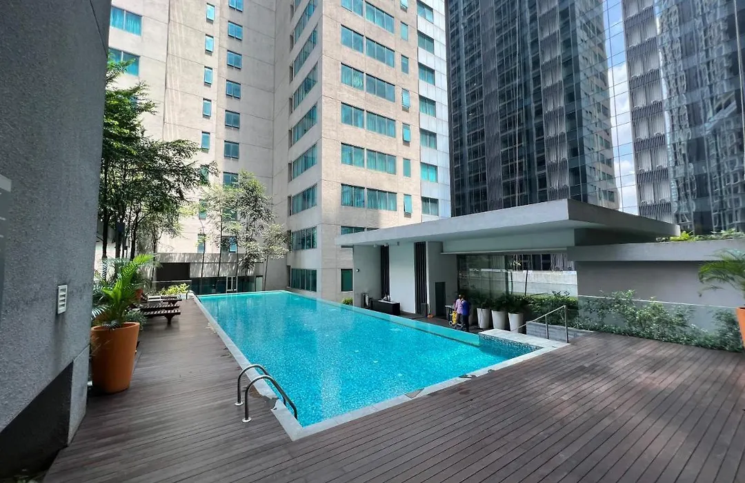 Summer Suites Klcc By Luna-1