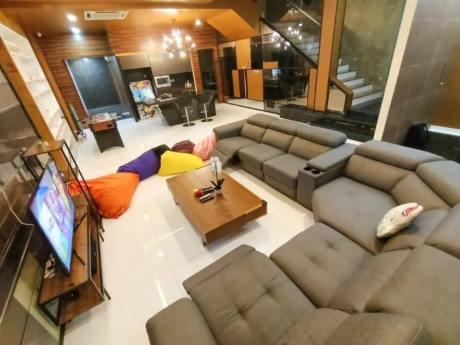 D02 Klcc View Karaoke Bungalow Kl-1