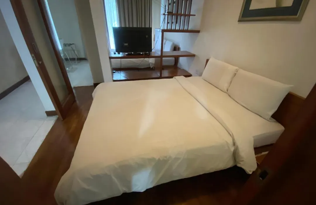 Peninsula Residences All Suite Hotel-1
