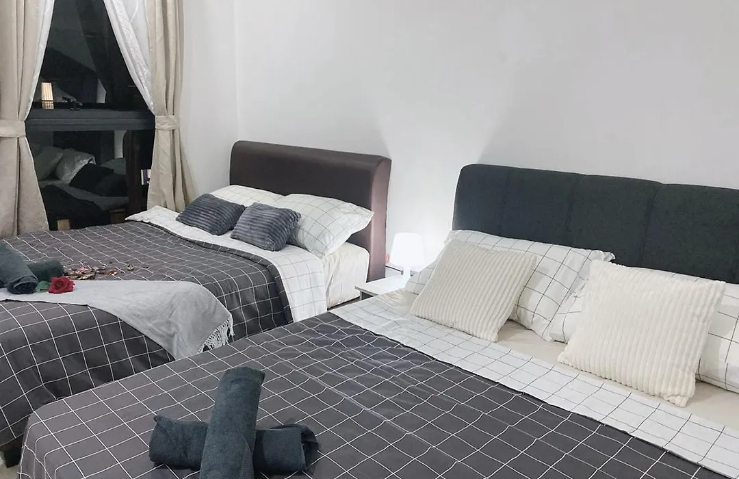 Arcoris Soho Mont Kiara With Free Parking And Netflix-1