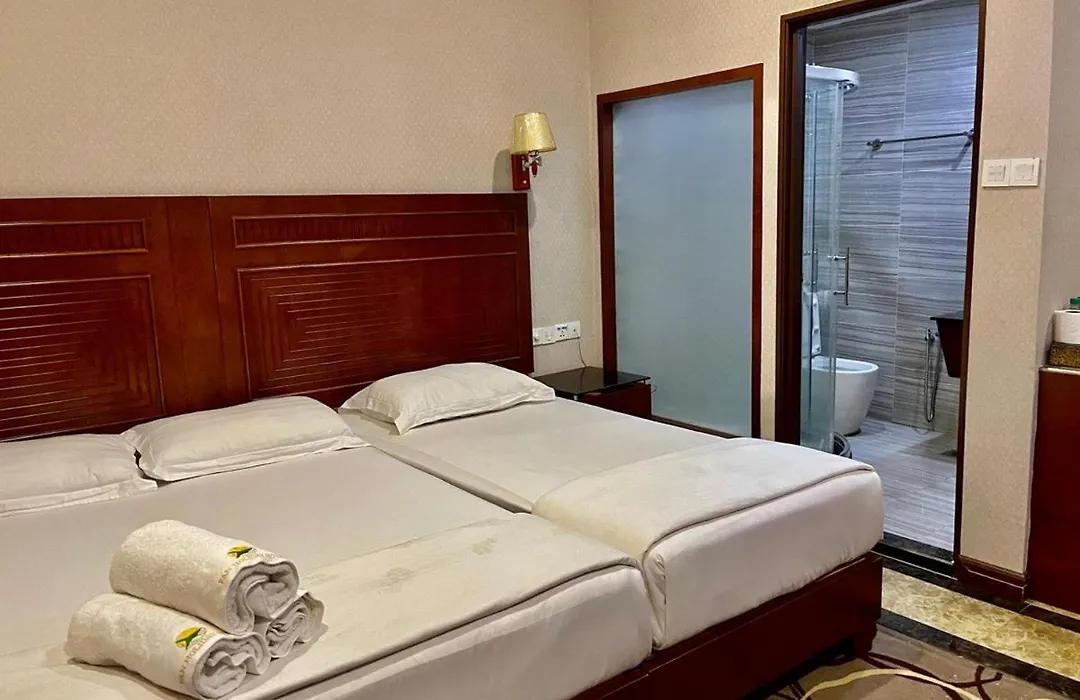 Fan Holiday Hotel-1