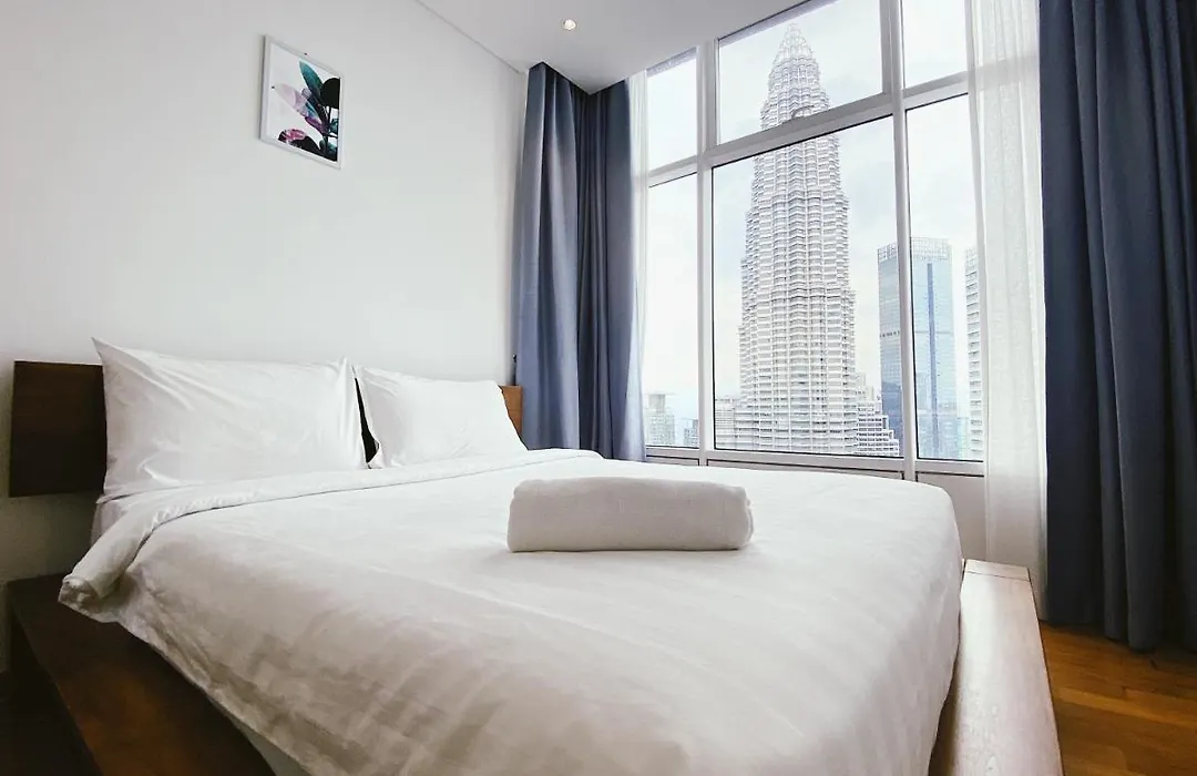 Sky Suites Klcc By Luna Suites-1