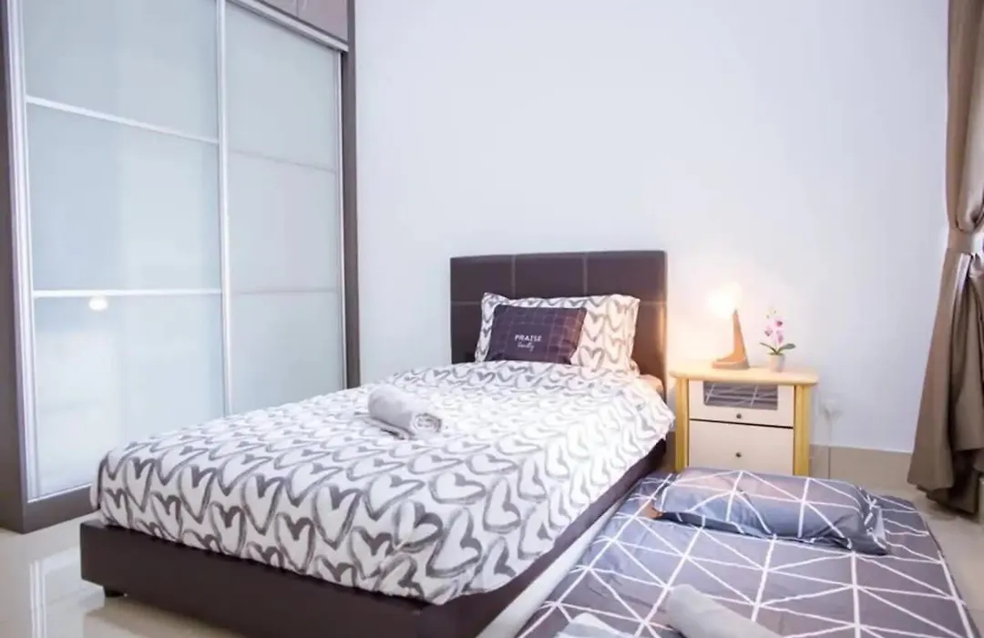 A Stylish 2Br One Residence Near Sunway Velocity-1
