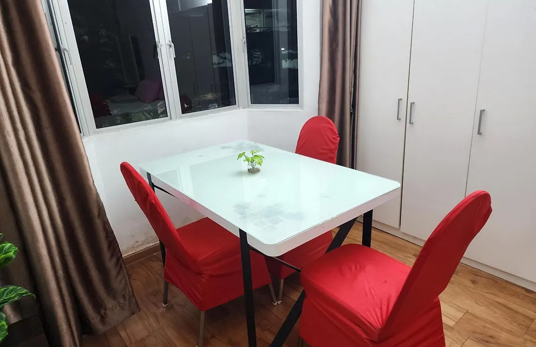 Jacuzzi Pool 3Bedroom, Walk To Stadium-1