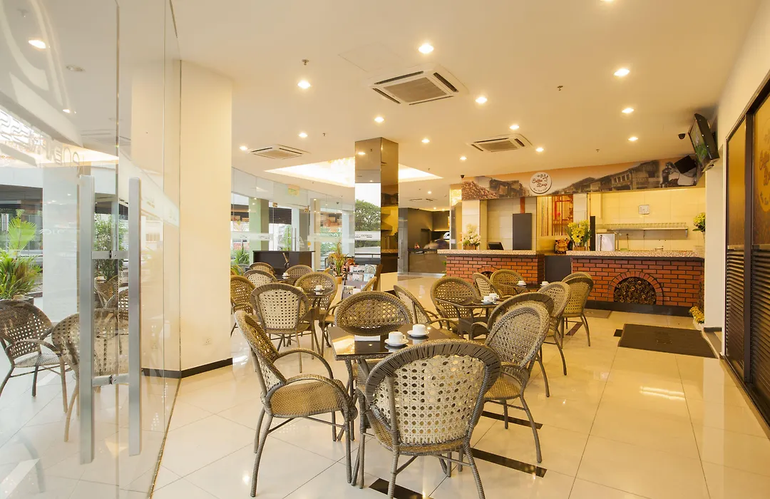 Leo Express Hotel-1