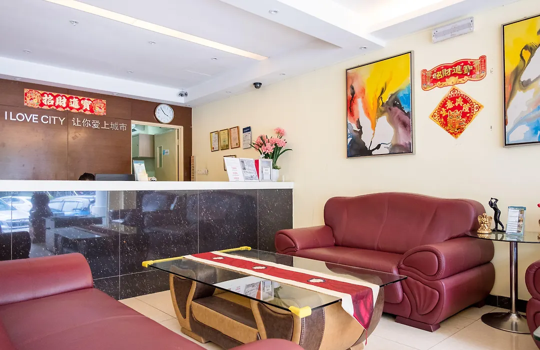 Hotel City Comfort Inn-1