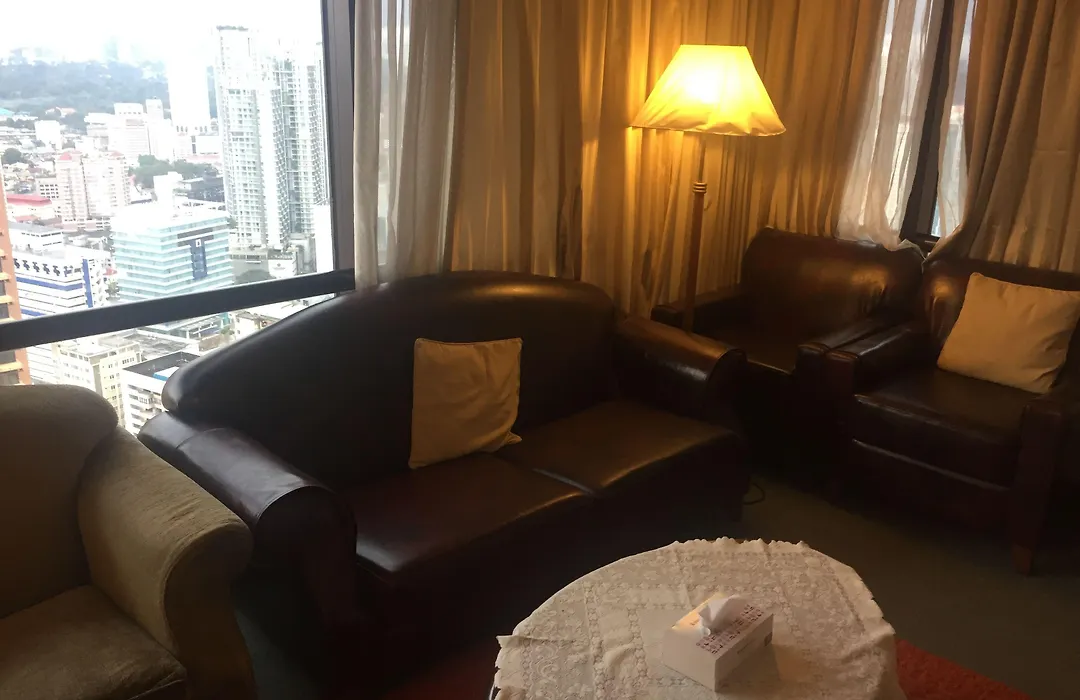 Jenet Service Suite At Times Square Kl-1