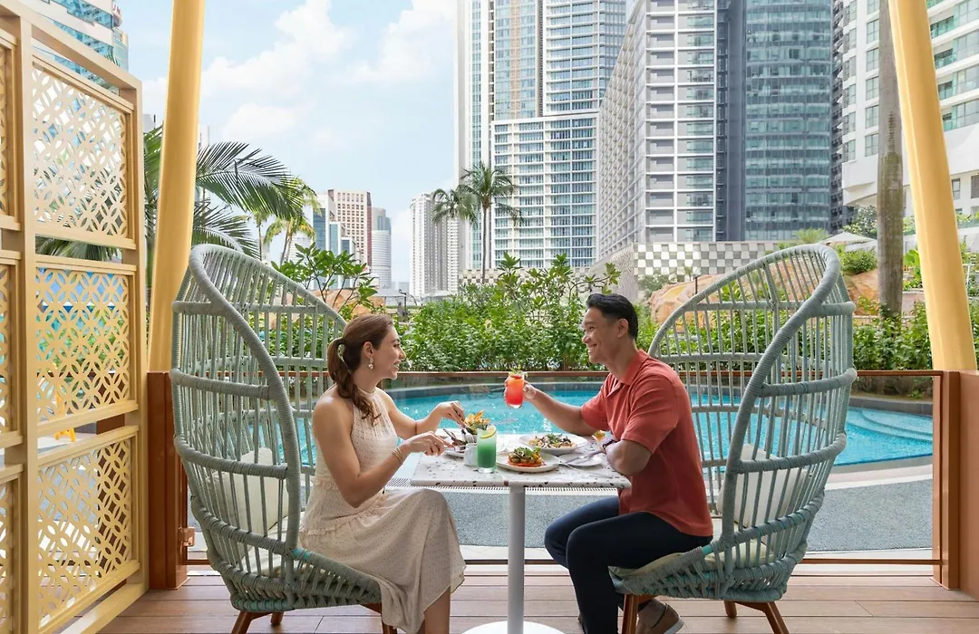 Renaissance Kuala Lumpur Hotel & Convention Centre-1