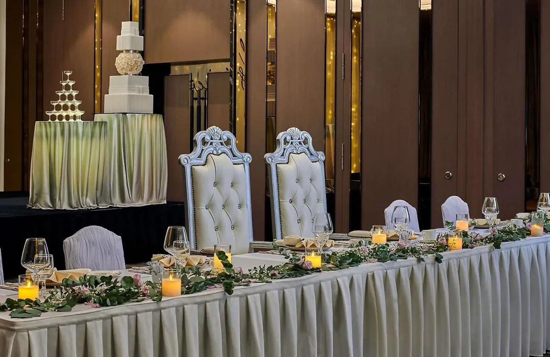 Pullman Kuala Lumpur City Centre Hotel & Residences-1