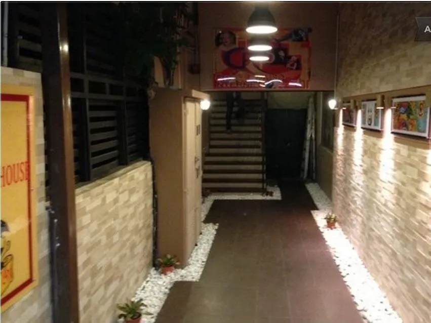 Funky Crib Hotel-1