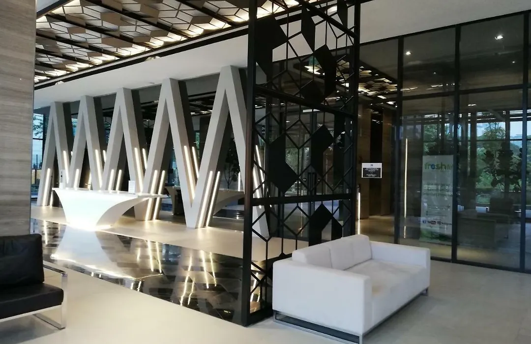 Expressionz Suite Klcc By De Space-1
