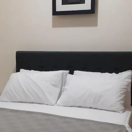 Omar'S Place 2-3