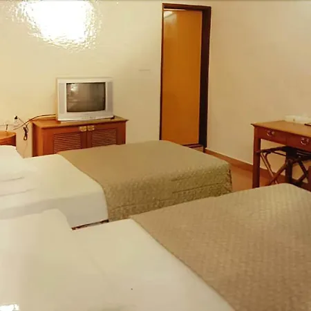 Lotus Family Hotel Medan Tuanku-3