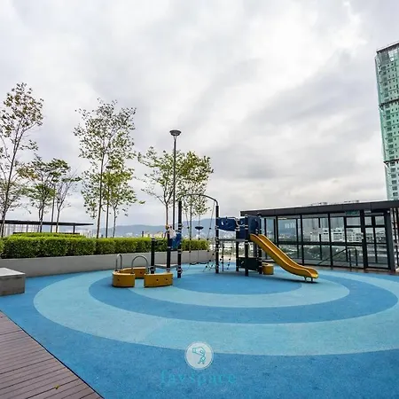 Lovely 4-Bedroom Condo With Pool For 6 Pax - Cheras-2