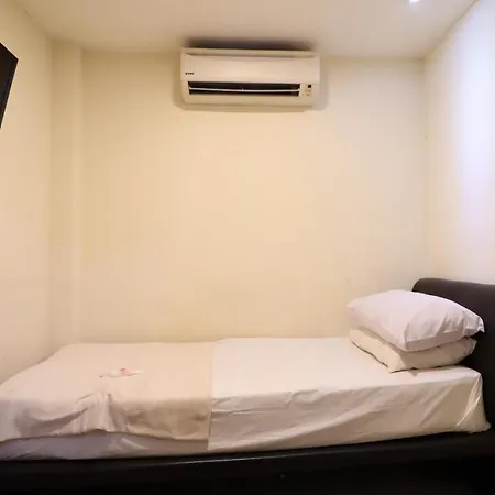 Hotel Seniman-2