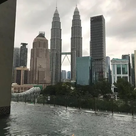 Klcc View-3 Bed Lovely Apartments In Kuala Lumpur-2