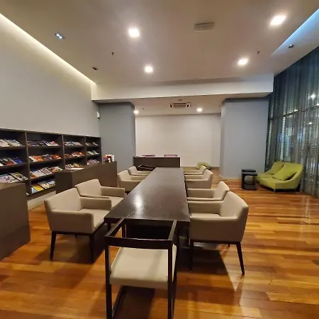 Regalia Skypool Apartment-3