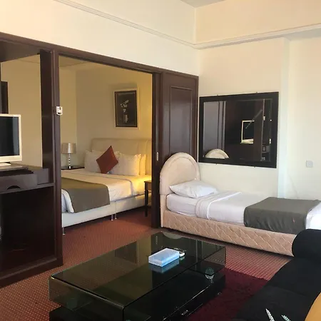 Star Suite At Times Square Kl-2