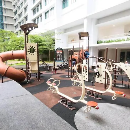 Klcc View-3 Bed Lovely Apartments In Kuala Lumpur-3