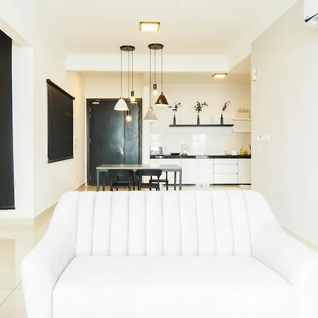 Boulevard Service Apartment Kl By Airhost-2