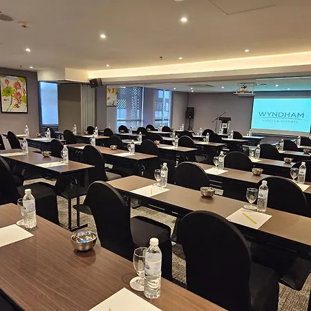 Days Hotel & Suites By Wyndham Kl - Chan Sow Lin Mrt Or Lrt-2