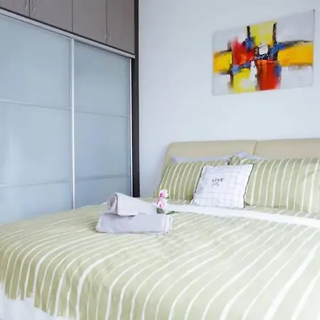 A Stylish 2Br One Residence Near Sunway Velocity-3