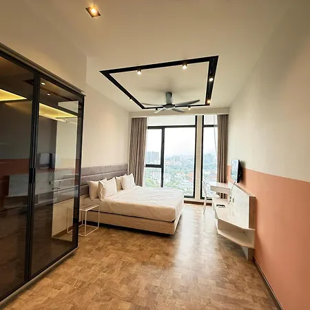 Expressionz Professional Suites By Aurora Summer Suites-3