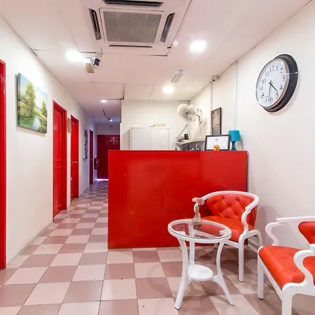 Oyo 304 Zero Hour Hotel-3